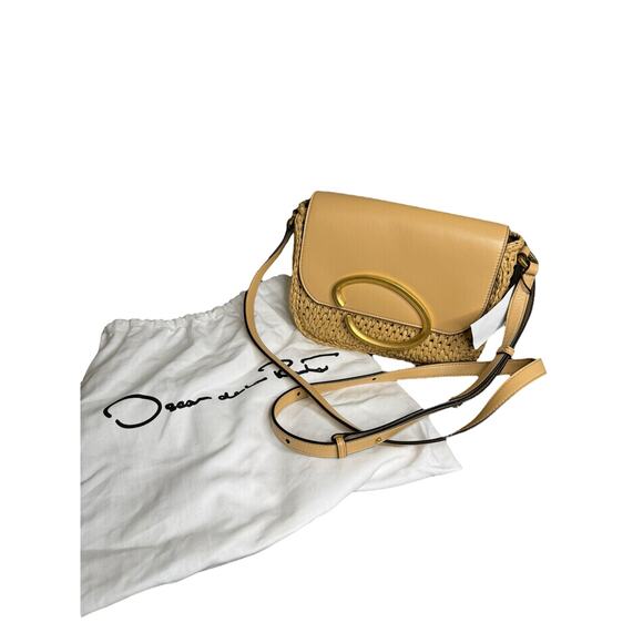 Oscar de la Renta NWT Oath Crochet Raffia Crossbody in Natural - Picture 2 of 16